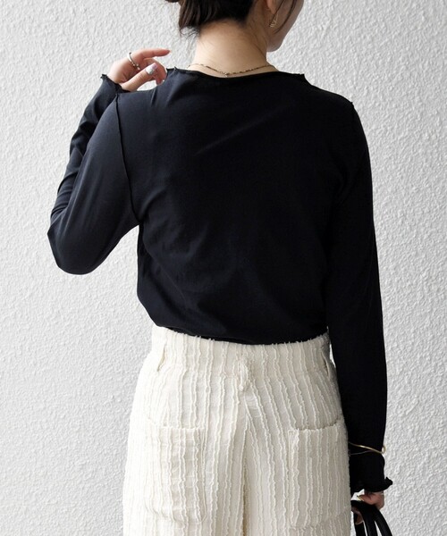 SHIPS any(シップス エニィ)の「SHIPS any:〈手洗い可能〉シアー コットン ボトルネック メロウ プルオーバー(Tシャツ/カットソー・レディース・オフホワイト/ブラック・ONE SIZE)」の16枚目の写真