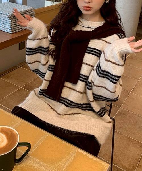 LYEON(リヨン)の「マルチボーダークルーネックオーバーサイズニット(ニット/セーター・レディース・ブラウン/アイボリー・FREE)」の5枚目の写真