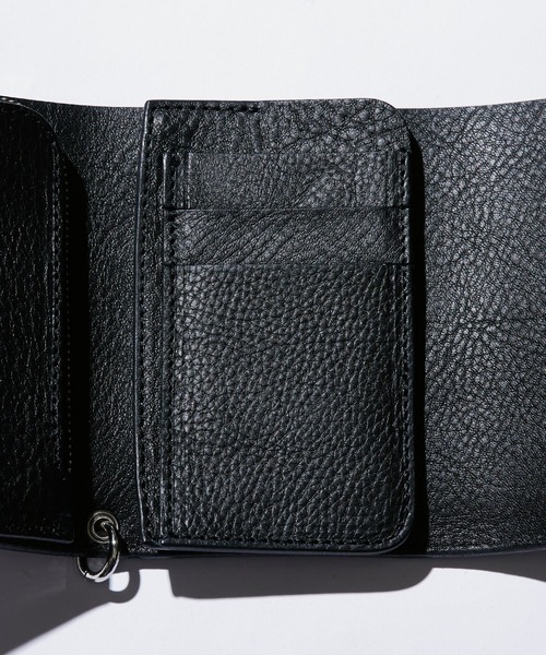 CALEE（キャリー）の「CALEE/キャリー SILVER STAR CONCHO FLAP LEATHER HALF WALLET / スターコンチョ ハーフウォレット 2026年春夏（財布・メンズ・ブラック・FREE）」の8枚目の写真