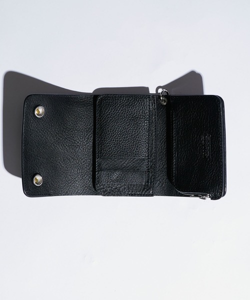 CALEE（キャリー）の「CALEE/キャリー SILVER STAR CONCHO FLAP LEATHER HALF WALLET / スターコンチョ ハーフウォレット 2026年春夏（財布・メンズ・ブラック・FREE）」の10枚目の写真