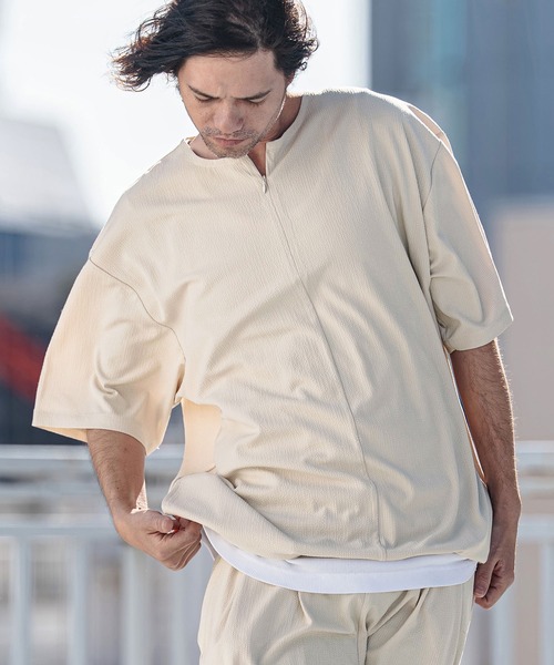 CAMBIO（カンビオ）の「mt10185-Stretch Seersucker Zip Henley Neck Short Sleeve Pullover 半袖プルオーバー(S65226cmb)（Tシャツ/カットソー・メンズ・ブラック/ベージュ/ネイビー/グレー・S/M/L）」の5枚目の写真