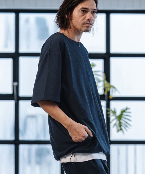 CAMBIO（カンビオ）の「mt10185-Stretch Seersucker Zip Henley Neck Short Sleeve Pullover 半袖プルオーバー(S65226cmb)（Tシャツ/カットソー・メンズ・ブラック/ベージュ/ネイビー/グレー・S/M/L）」の14枚目の写真