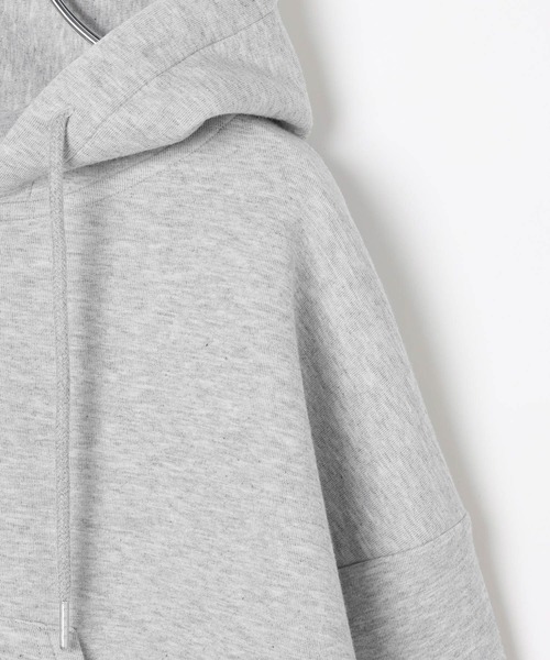 LEPSIM（レプシィム）の「パフエアZIPショートフーディー　645408（パーカー・レディース・ブラック/ホワイト/グレー・FREE）」の5枚目の写真