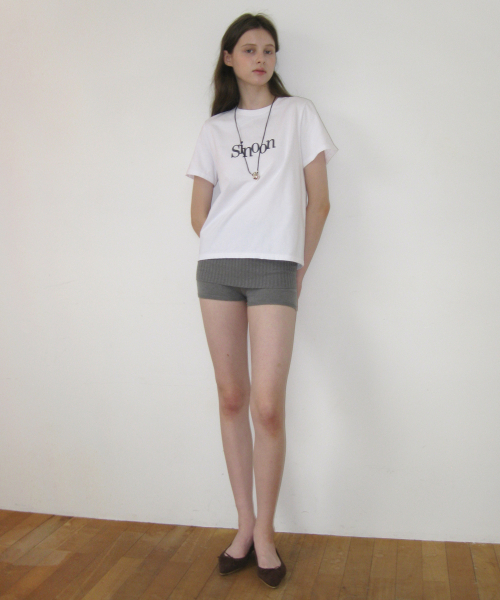 SINOON(シヌーン)の「Sinoon Signature Logo T-Shirts (White)(Tシャツ/カットソー・レディース・ホワイト・M/S)」の2枚目の写真