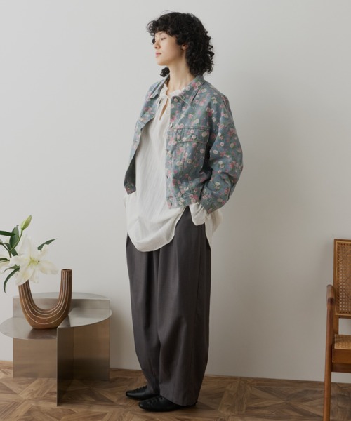 Libra Cue（リブラ キュー）の「フラワープリントデニムジャケット（デニムジャケット・レディース・ブルー・FREE）」の6枚目の写真