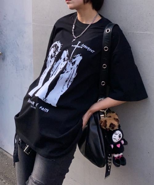lilful(リルフル)の「【26年春夏新作】ヴィンテージライククロスグラフィックTシャツ(Tシャツ/カットソー・メンズ・ブラック/ホワイト・M/L)」の9枚目の写真