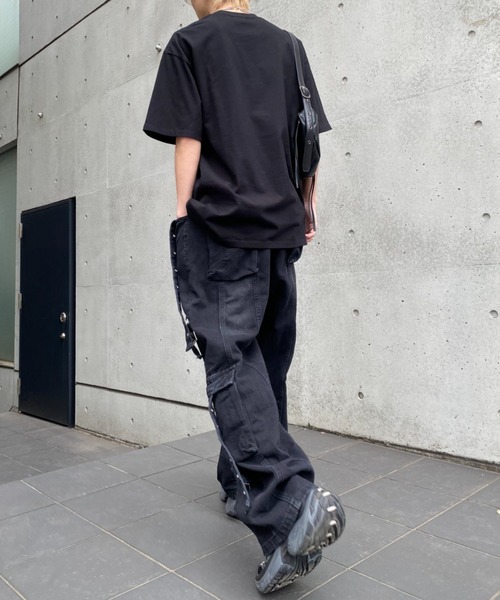 lilful(リルフル)の「【26年春夏新作】ヴィンテージライククロスグラフィックTシャツ(Tシャツ/カットソー・メンズ・ブラック/ホワイト・M/L)」の18枚目の写真