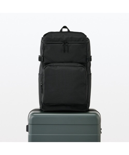 無印良品（ムジルシリョウヒン）の「肩の負担を軽くする　撥水　上から開く　リュックサック（バックパック/リュック・レディース・グレー/ブラック・FREE）」の17枚目の写真