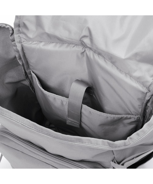 無印良品（ムジルシリョウヒン）の「肩の負担を軽くする　撥水　上から開く　リュックサック（バックパック/リュック・レディース・グレー/ブラック・FREE）」の22枚目の写真