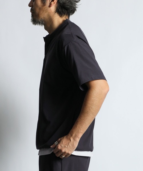 The DUFFER of ST.GEORGE(ザダファーオブセントジョージ)の「〔BLACK LABEL〕4WAY STRETCH S/S TOPS:セットアップ対応 ストレッチ 半袖トップス(Tシャツ/カットソー・メンズ・チャコールグレー/ブラック・MEDIUM/LARGE)」の10枚目の写真