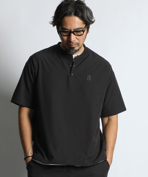 The DUFFER of ST.GEORGE(ザダファーオブセントジョージ)の「〔BLACK LABEL〕4WAY STRETCH S/S TOPS:セットアップ対応 ストレッチ 半袖トップス(Tシャツ/カットソー・メンズ・チャコールグレー/ブラック・MEDIUM/LARGE)」の6枚目の写真