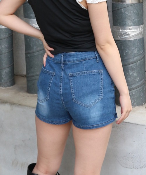 JilLA(ジルア)の「Denim Studded Mini Skirt Pants / デニムスタッズミニスカートパンツ(デニムスカート・レディース・ブルー・S/M)」の6枚目の写真