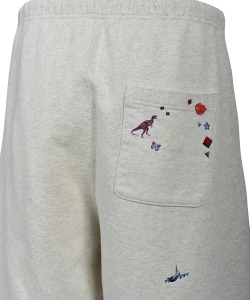 Maison MIHARA YASUHIRO（メゾンミハラヤスヒロ）の「【MIHARAYASUHIRO/ミハラヤスヒロ】KIDS STICKER PANTS（スウェットパンツ・メンズ・ブラック/ホワイト・48/46/44）」の5枚目の写真