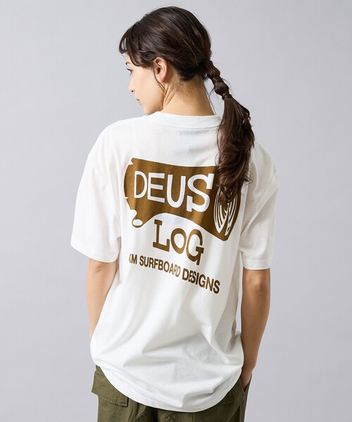 DEUS EX MACHINA(デウスエクスマキナ)の「【Deus Ex Machina / デウスエクスマキナ】 Log Tee / ロゴ Tシャツ / ユニセックス(Tシャツ/カットソー・メンズ・ネイビー/アイボリー・L/M)」の2枚目の写真