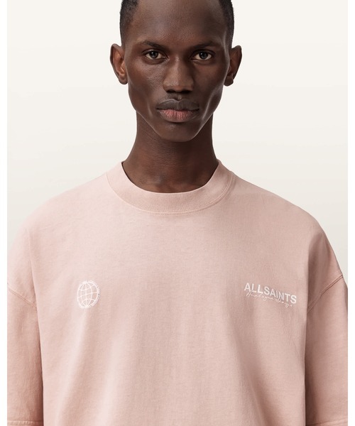 ALLSAINTS(オールセインツ)の「EMBLEM SHORT SLEEVE COTTON T-SHIRT | EMBLEM 半袖 コットン Tシャツ(Tシャツ/カットソー・メンズ・ピンク系その他・S/M/L/XS)」の4枚目の写真