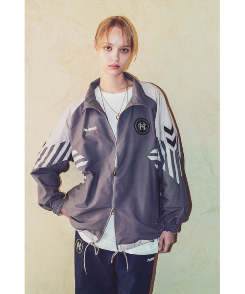 hummel(ヒュンメル)の「hummel/ヒュンメル H.FC ウーブンジャケット(ナイロンジャケット・レディース・グレー/ブルー/ブラック・L/XL/M)」の22枚目の写真