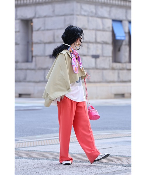 cawaii(カワイイ)の「ゆるやかなカーブシルエットのモモンガショートトレンチコート(トレンチコート・レディース・ネイビー/ベージュ・FREE)」の14枚目の写真