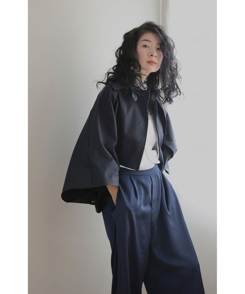 cawaii(カワイイ)の「ゆるやかなカーブシルエットのモモンガショートトレンチコート(トレンチコート・レディース・ネイビー/ベージュ・FREE)」の17枚目の写真