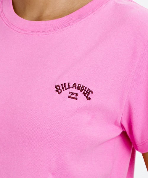 BILLABONG(ビラボン)の「BILLABONG/ビラボン レディース 半袖 Tシャツ ARCH LOGO BABY FIT TEE BG013225(Tシャツ/カットソー・レディース・スミクロ/ピンク/ブルー/オフホワイト・L/M)」の17枚目の写真