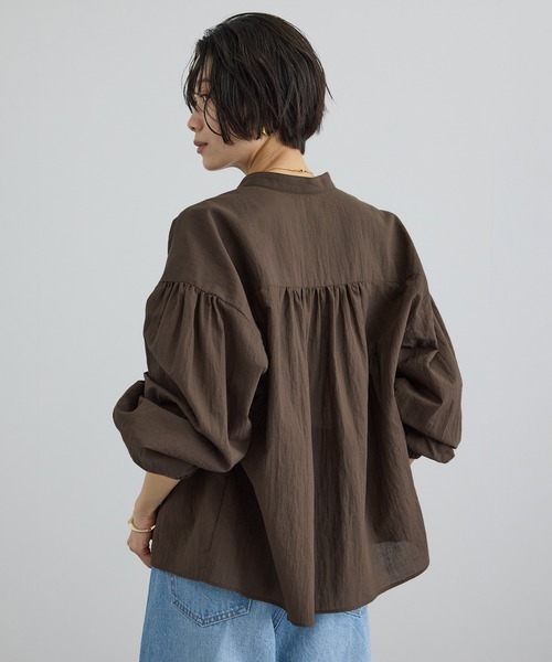 SALON adam et rope'(サロン アダム エ ロペ)の「コットンボイルピンタックブラウス(シャツ/ブラウス・レディース・ブラウン/ホワイト・FREE)」の13枚目の写真