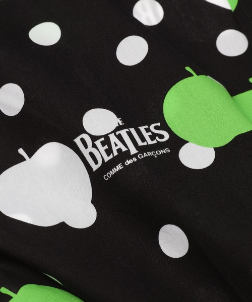THE BEATLES COMME des GARCONS(ザ ビートルズ コムデギャルソン)の「THE BEATLES CdG APPLE PRINTED SHORT SLEEVE SHIRT BLACK(シャツ/ブラウス・メンズ・ブラック・XS/S/M)」の3枚目の写真