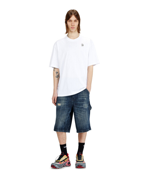 DIESEL(ディーゼル)の「メンズ Tシャツ T-BOGGY-V2(Tシャツ/カットソー・メンズ・ブラック/ホワイト・XXX-LARGE/LARGE/MEDIUM/SMALL/XX-LARGE/X-LARGE/X-SMALL)」の4枚目の写真