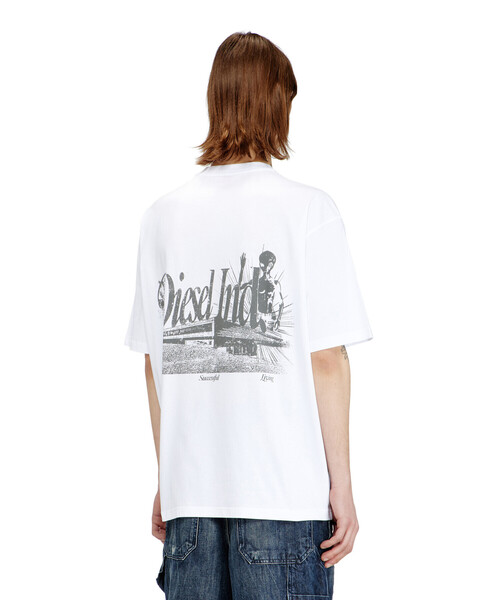 DIESEL(ディーゼル)の「メンズ Tシャツ T-BOGGY-V2(Tシャツ/カットソー・メンズ・ブラック/ホワイト・XXX-LARGE/LARGE/MEDIUM/SMALL/XX-LARGE/X-LARGE/X-SMALL)」の3枚目の写真