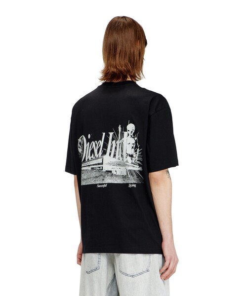 DIESEL(ディーゼル)の「メンズ Tシャツ T-BOGGY-V2(Tシャツ/カットソー・メンズ・ブラック/ホワイト・XXX-LARGE/LARGE/MEDIUM/SMALL/XX-LARGE/X-LARGE/X-SMALL)」の7枚目の写真