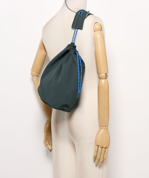 collex（コレックス）の「EA 撥水NYLON*PARACORD BONSACK（かごバッグ・レディース・ブラック/アイボリー/イエロー・フリー）」の7枚目の写真