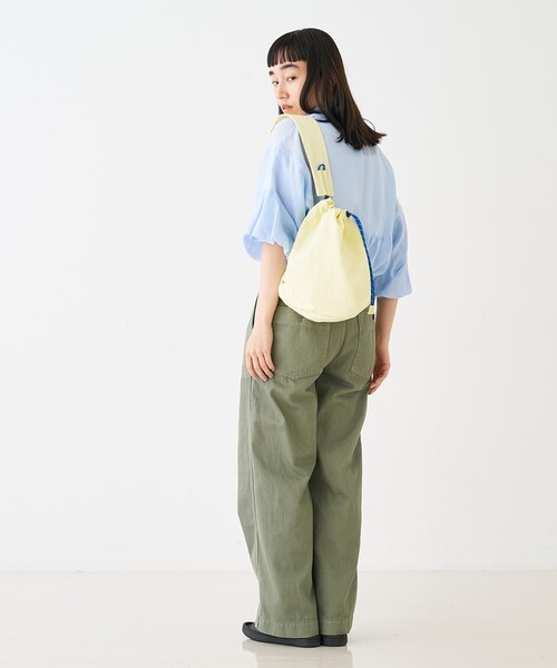 EARTH MADE(アースメイド)の「【WEB限定】【EARTH MADE】撥水ナイロンパラコードボンサックバッグ(ショルダーバッグ・レディース・ブラック/アイボリー/イエロー・フリー)」の19枚目の写真