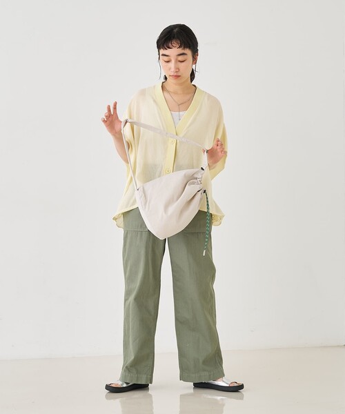 EARTH MADE(アースメイド)の「【WEB限定】【EARTH MADE】撥水ナイロンパラコードボンサックバッグ(ショルダーバッグ・レディース・ブラック/アイボリー/イエロー・フリー)」の22枚目の写真