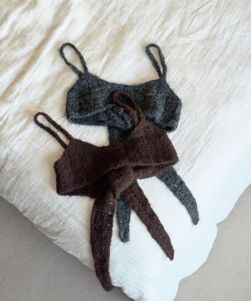 anuke（アンヌーク）の「anuke　Crochet Knit Bustier クロシェニットビスチェ/62620510（ベスト・レディース・チャコールグレー/ブラウン・ONE SIZE）」の9枚目の写真