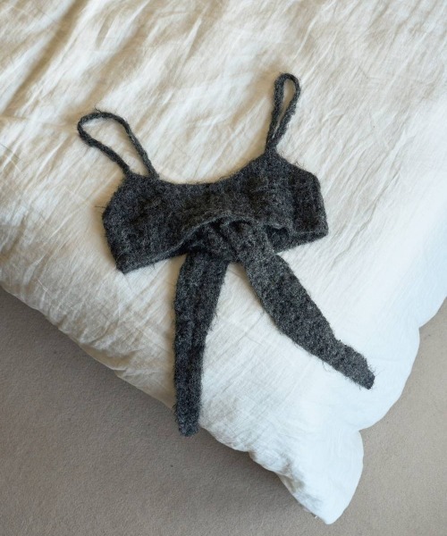 anuke（アンヌーク）の「anuke　Crochet Knit Bustier クロシェニットビスチェ/62620510（ベスト・レディース・チャコールグレー/ブラウン・ONE SIZE）」の10枚目の写真