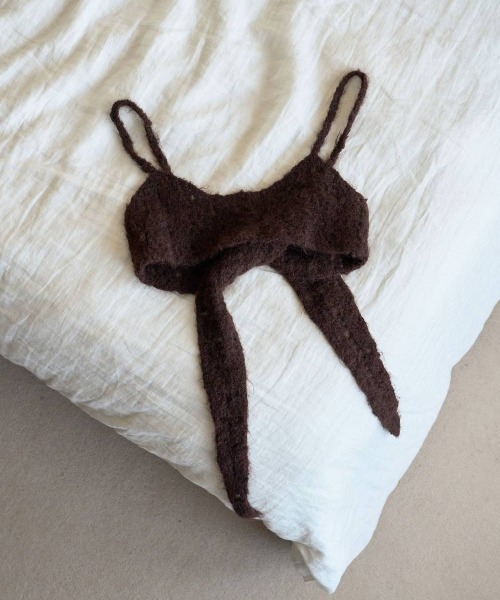 anuke（アンヌーク）の「anuke　Crochet Knit Bustier クロシェニットビスチェ/62620510（ベスト・レディース・チャコールグレー/ブラウン・ONE SIZE）」の11枚目の写真