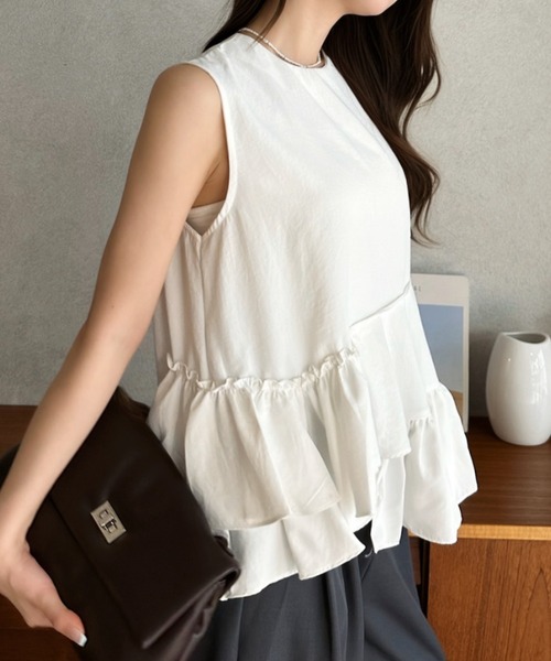 Eclat one(エクラワン)の「【Eclat one】裾ティアードフリル ノースリーブカットソー ◎(Tシャツ/カットソー・レディース・ホワイト/ブラック・FREE)」の6枚目の写真