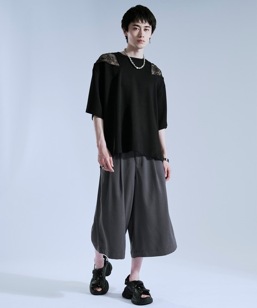 Ellno Loset(エルノロゼット)の「ドレープボリュームキュロットパンツ(スラックス・メンズ・ブラック/グレー・SMALL/X-SMALL/LARGE/MEDIUM)」の7枚目の写真