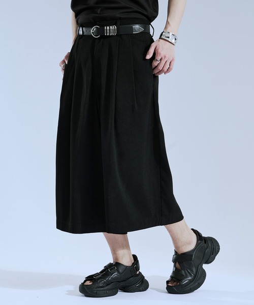 Ellno Loset(エルノロゼット)の「ドレープボリュームキュロットパンツ(スラックス・メンズ・ブラック/グレー・SMALL/X-SMALL/LARGE/MEDIUM)」の11枚目の写真
