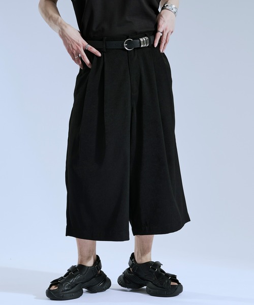 Ellno Loset(エルノロゼット)の「ドレープボリュームキュロットパンツ(スラックス・メンズ・ブラック/グレー・SMALL/X-SMALL/LARGE/MEDIUM)」の10枚目の写真