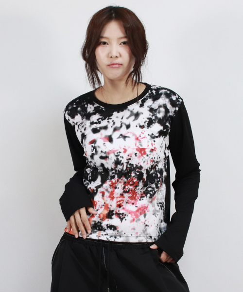 DEMARC(ドゥマーク)の「Graffiti Logo Graphic Slim Fit Long Sleeve T-shirt VER.2(Tシャツ/カットソー・レディース・ブラック・FREE)」の15枚目の写真