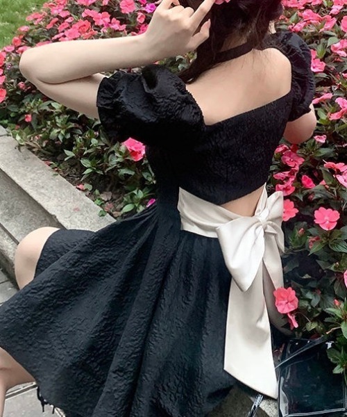 lulufa(ルルファ)の「フリルスクエアネック バックリボンミニワンピース/推し活 韓国(ワンピース・レディース・ブラック・FREE)」の11枚目の写真