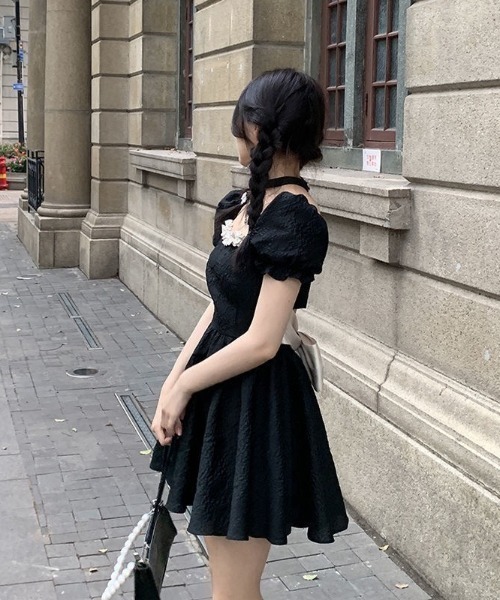 lulufa(ルルファ)の「フリルスクエアネック バックリボンミニワンピース/推し活 韓国(ワンピース・レディース・ブラック・FREE)」の7枚目の写真