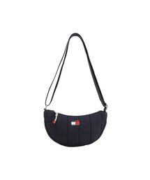 TOMMY HILFIGER | ウェービーフラッグキルティングムーンバッグ(ボディバッグ/ウエストポーチ)