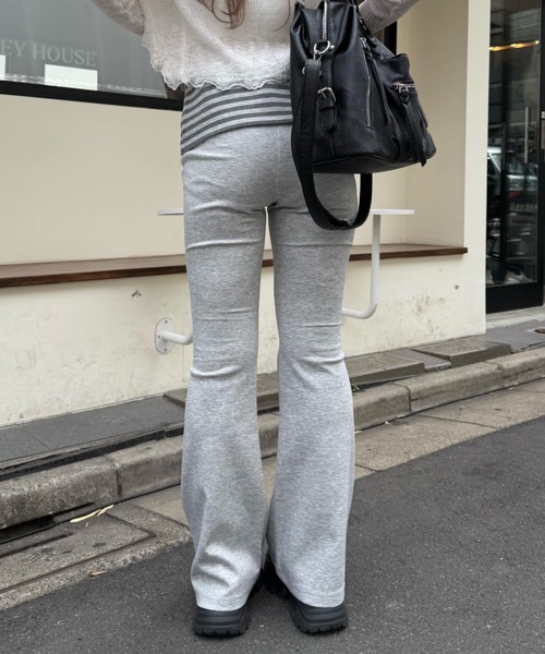 RAY CASSIN(レイカズン)の「折り返し細フレアパンツ(その他パンツ・レディース・グレー系その他2/グレー/ブラック・M/S)」の16枚目の写真