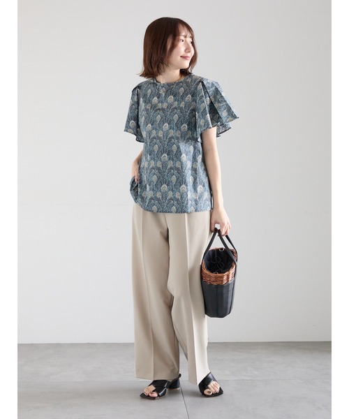 Te chichi（テチチ）の「【LIBERTY FABRICS】フレアスリーブブラウス（シャツ/ブラウス・レディース・ターコイズブルー/チャコールグレー・F）」の6枚目の写真