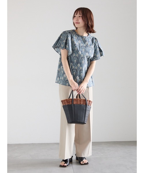 Te chichi（テチチ）の「【LIBERTY FABRICS】フレアスリーブブラウス（シャツ/ブラウス・レディース・ターコイズブルー/チャコールグレー・F）」の7枚目の写真