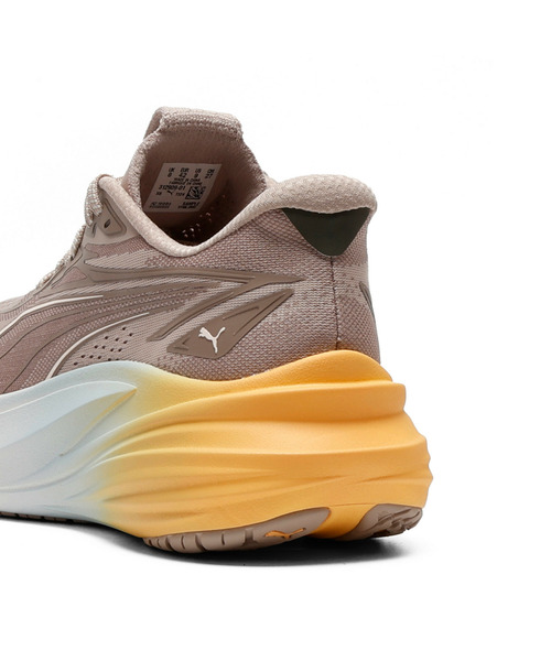 PUMA(プーマ)の「PUMA プーマ メンズ マグマックス ニトロ 2 RC ランニングシューズ(スニーカー・メンズ・ピンクベージュ・26.0cm/25.5cm/26.5cm/28.0cm/27.5cm/27.0cm)」の3枚目の写真