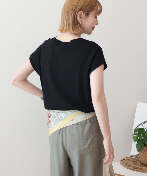 AMERICAN HOLIC（アメリカンホリック）の「【接触冷感･UVカット】フレンチスリーブニット（ニット/セーター・レディース・オフホワイト/ブラック/レッド/ブラウン・M/L）」の15枚目の写真