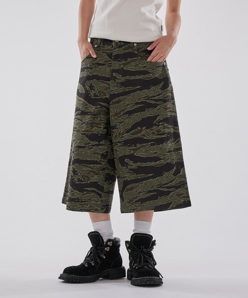 WISH FOR EVER（ウィッシュフォーエバー）の「ASSORT FLARE SHORTS（JORTS）/アソート フレア ショーツ（ジョーツ）（その他パンツ・メンズ・ライトブルー/インディゴブルー/カモフラージュ・SMALL/MEDIUM/LARGE）」の3枚目の写真