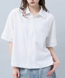 BENUA（ベヌア）の「Striped short sleeve shirt 一 ストライプ半袖シャツ －（シャツ/ブラウス）」