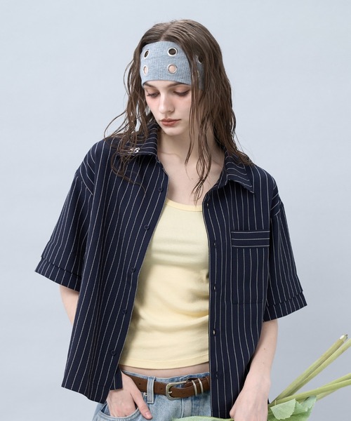 BENUA(ベヌア)の「Striped short sleeve shirt 一 ストライプ半袖シャツ -(シャツ/ブラウス・メンズ・ホワイト/ネイビー・FREE)」の3枚目の写真